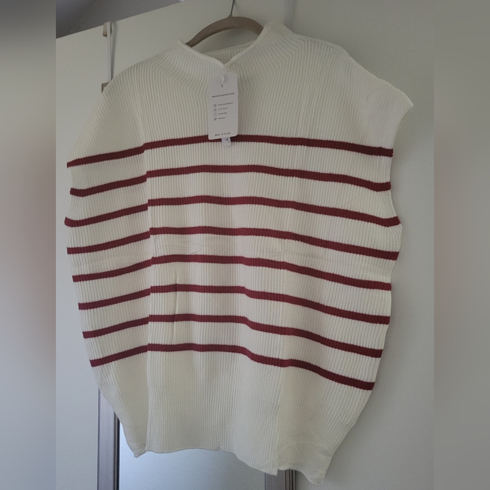 Striped Sleeveless Sweater Vest